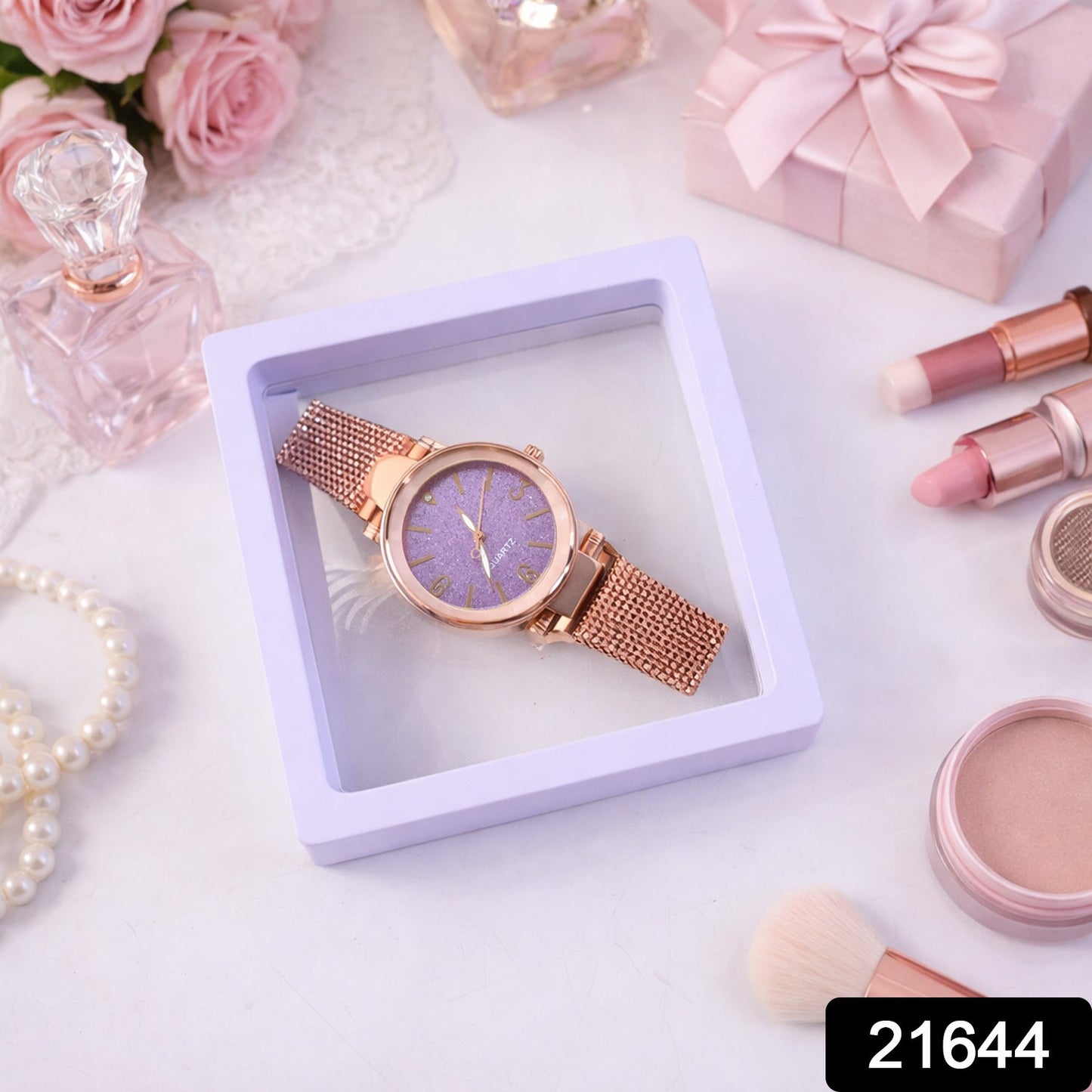 Elegant WomenÕs Analog Wrist Watch with Display Box