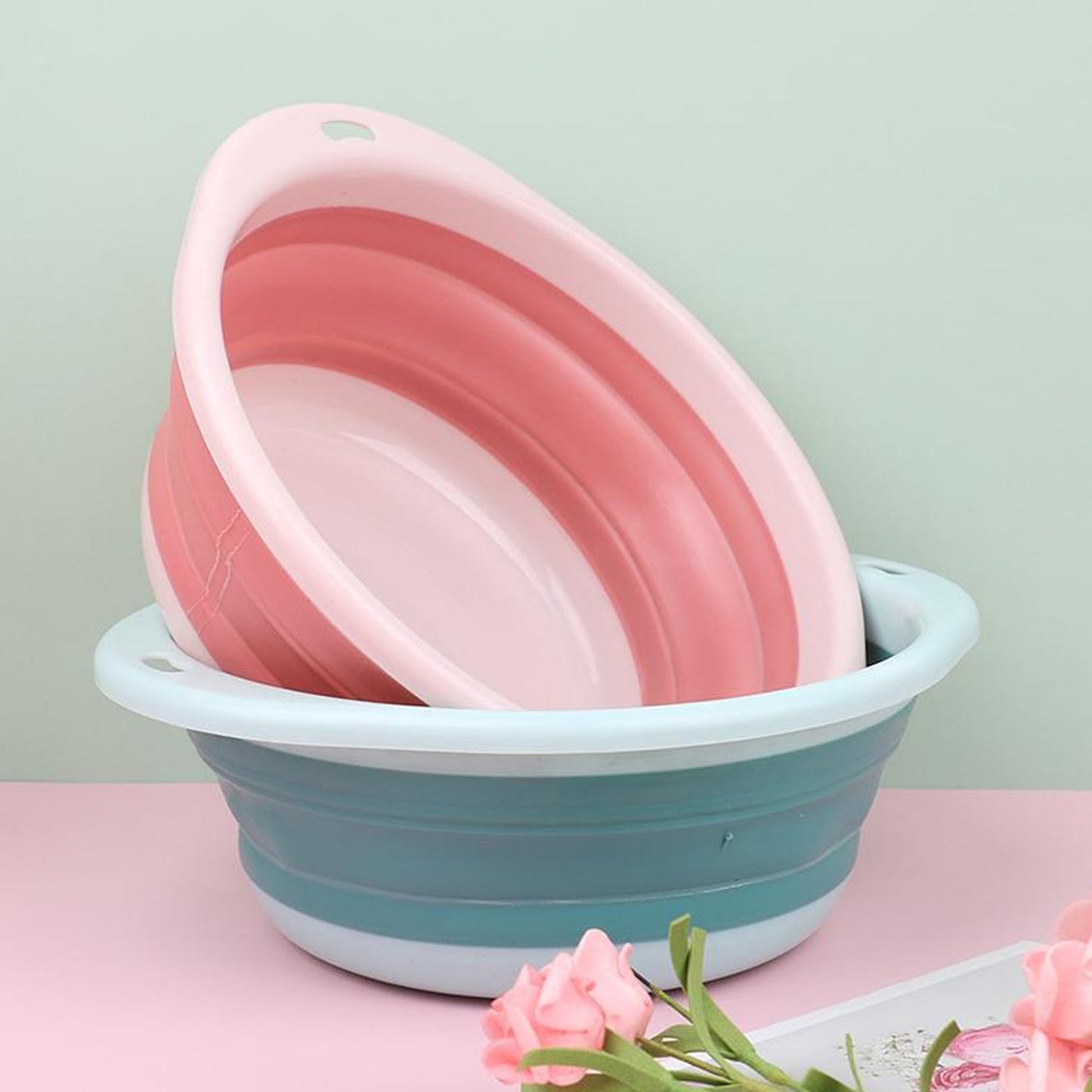Portable Collapsible Tub with Hanging Hole