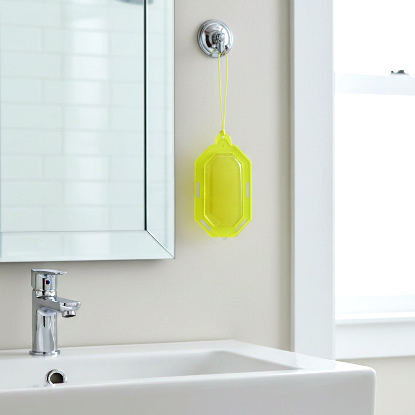 Hanging Gel Based Bathroom Air Freshener Citrus Gel (1 Pc, 9.5 Gm)