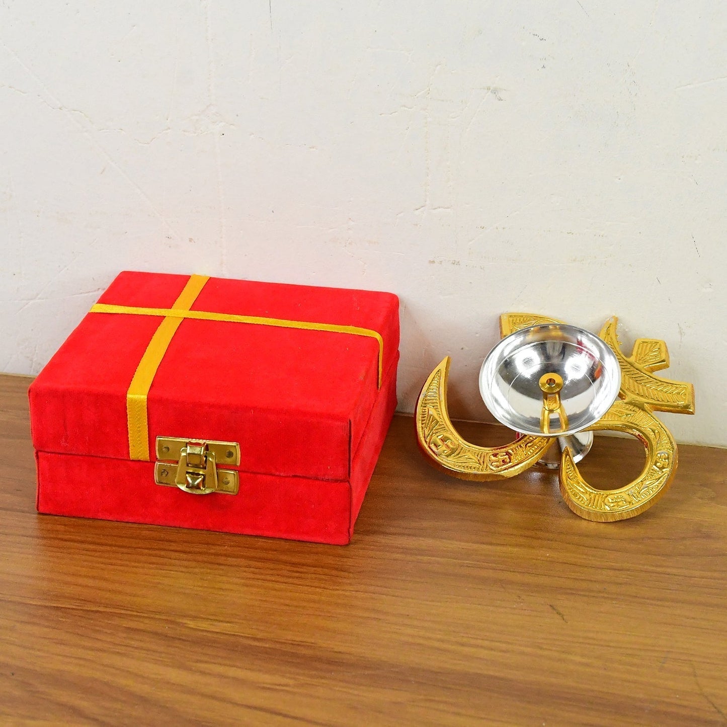 Om Symbol Brass Oil Diya (1 Pc)