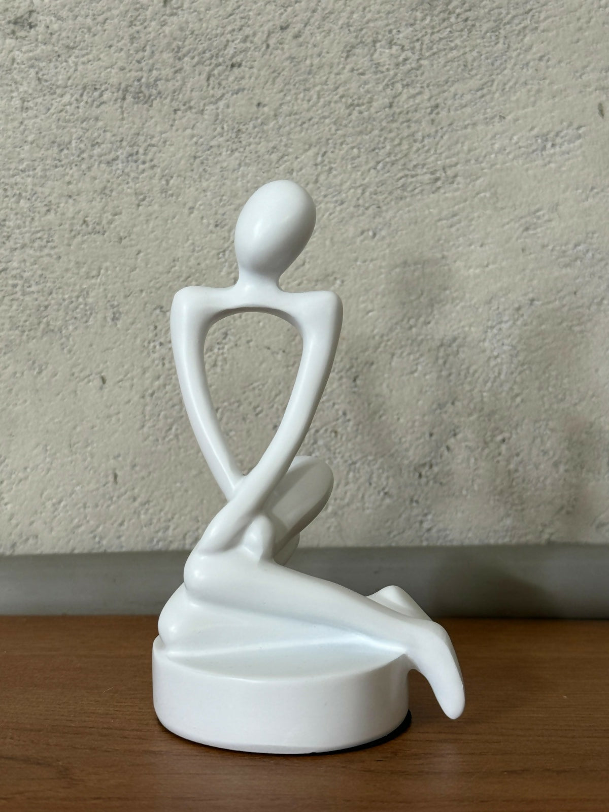 Abstract Sitting Man poly-resin Sculpture Modern White Showpiece for Home Decor
