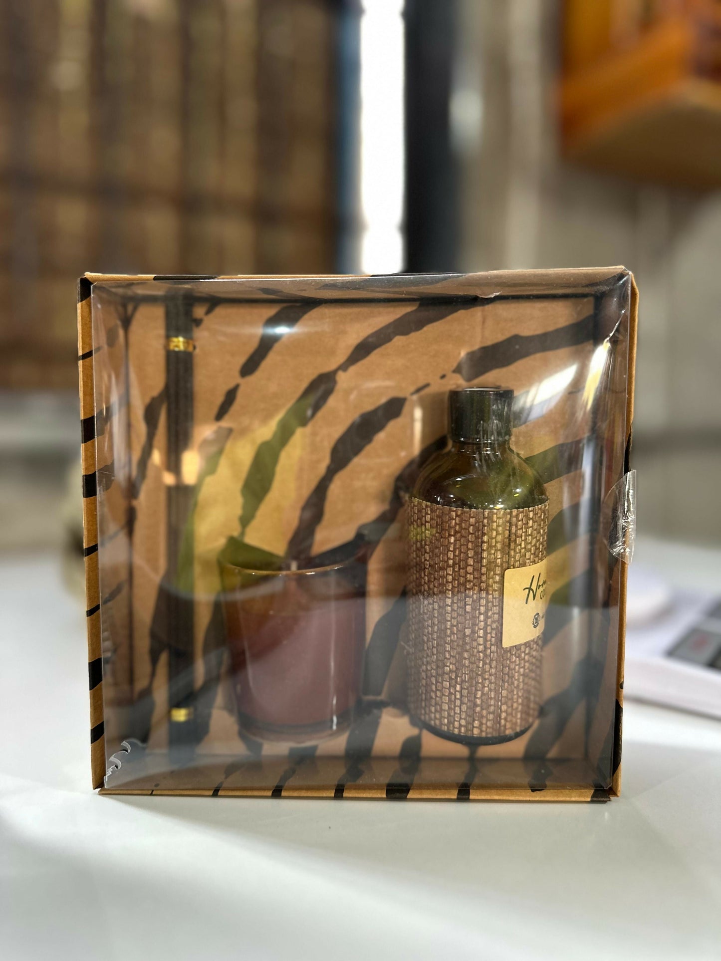 Scented Candle & Diffuser Gift Set – Relaxing Home Fragrance