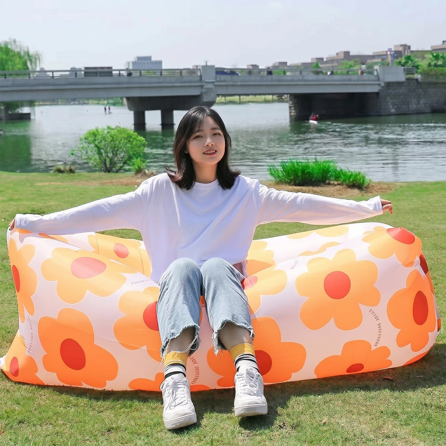 Portable Inflatable Air Lounger Sofa for Outdoor, Beach, Garden, and Travel (1 Pc)