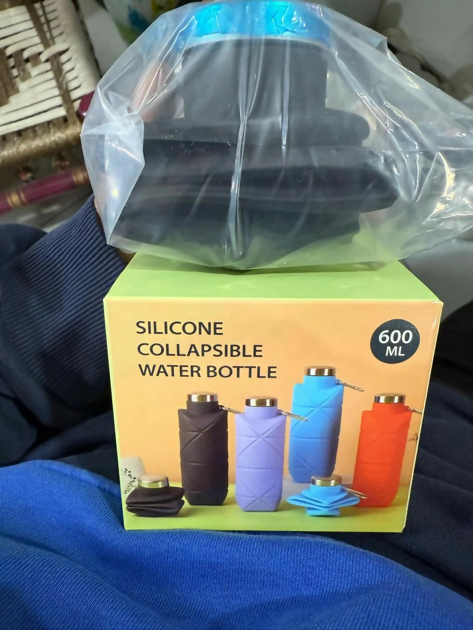 Black Collapsible Silicone Water Bottle 600ml Leakproof Travel