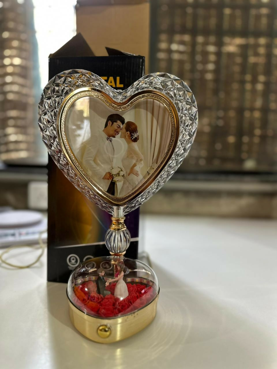Heart Shape LED Photo Frame Lamp with Rose Dome Base Light