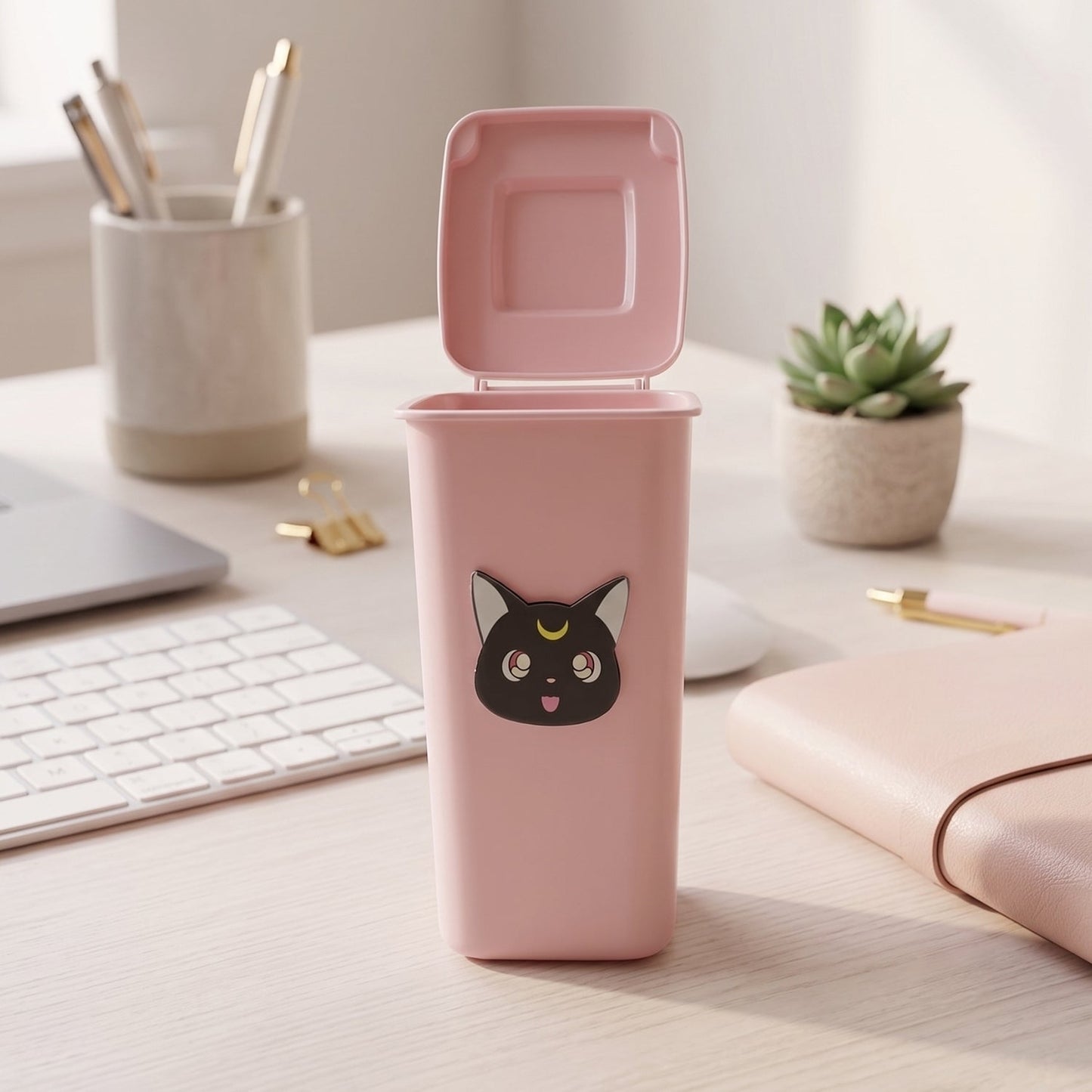 Creative Mini Trash Can Shape Pen Stand with Lid (1 Pc)