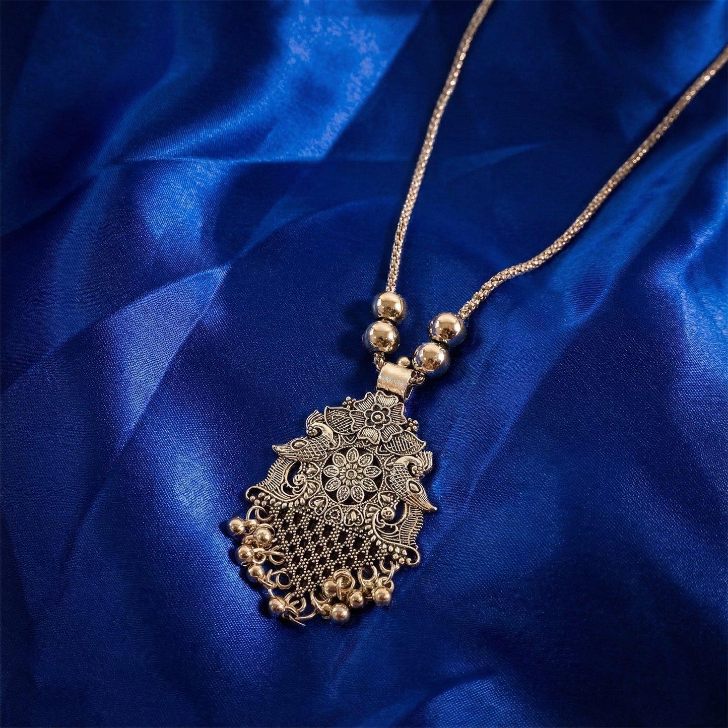 Oxidized Silver Finish Floral Motif Statement Pendant Necklace (1 Pc)