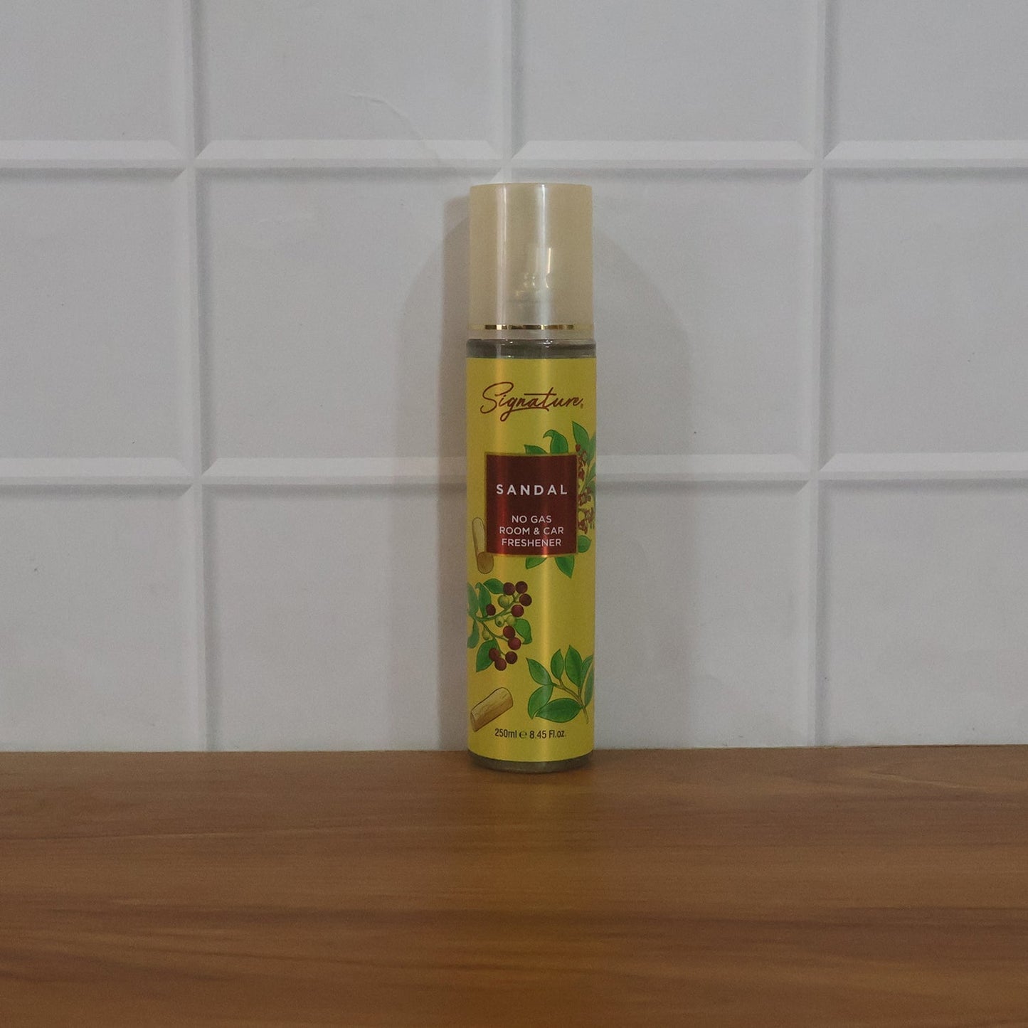 Signature Sandal Room & Car Freshener Spray 250 ML