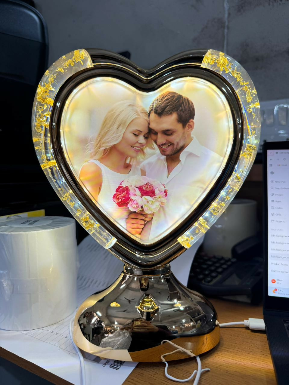 Heart Shape LED Photo Frame Lamp with Warm Light for Home Décor & Gifts