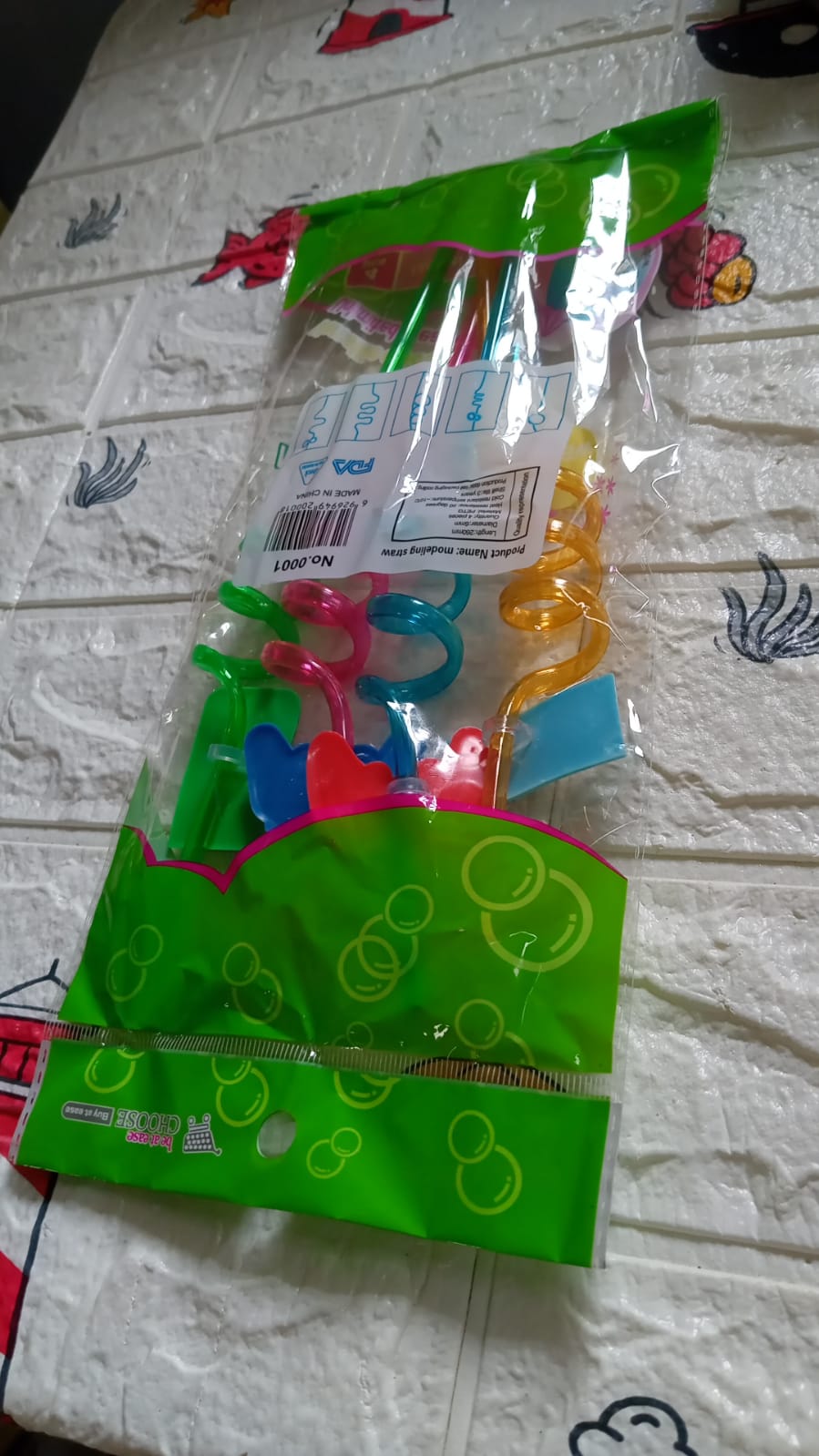 Plastic Straws Reusable Drinking Straws (4 pc Set / Mix design)
