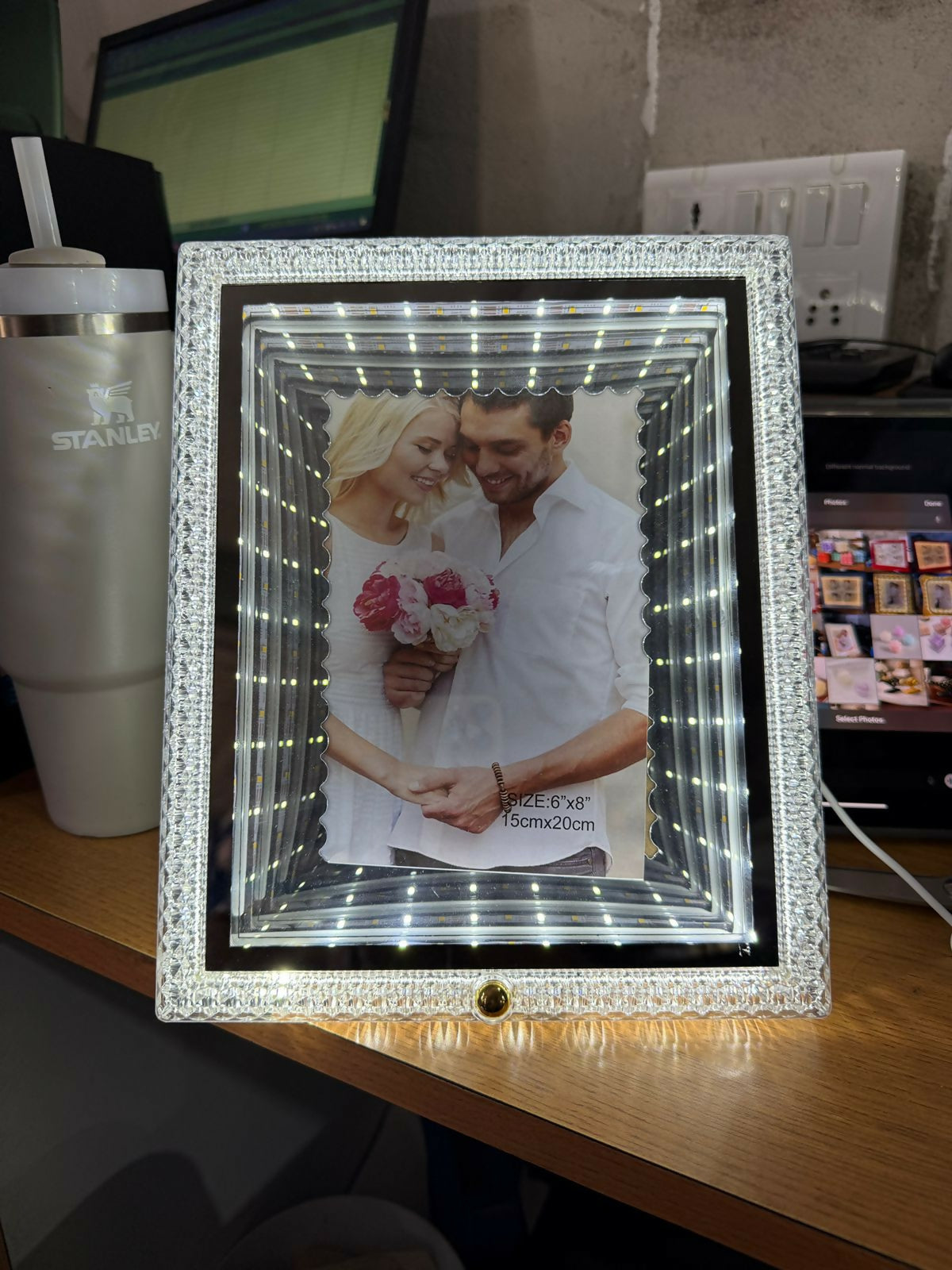 LED Photo Frame 15x20 cm Decorative Light Frame for Couple Display