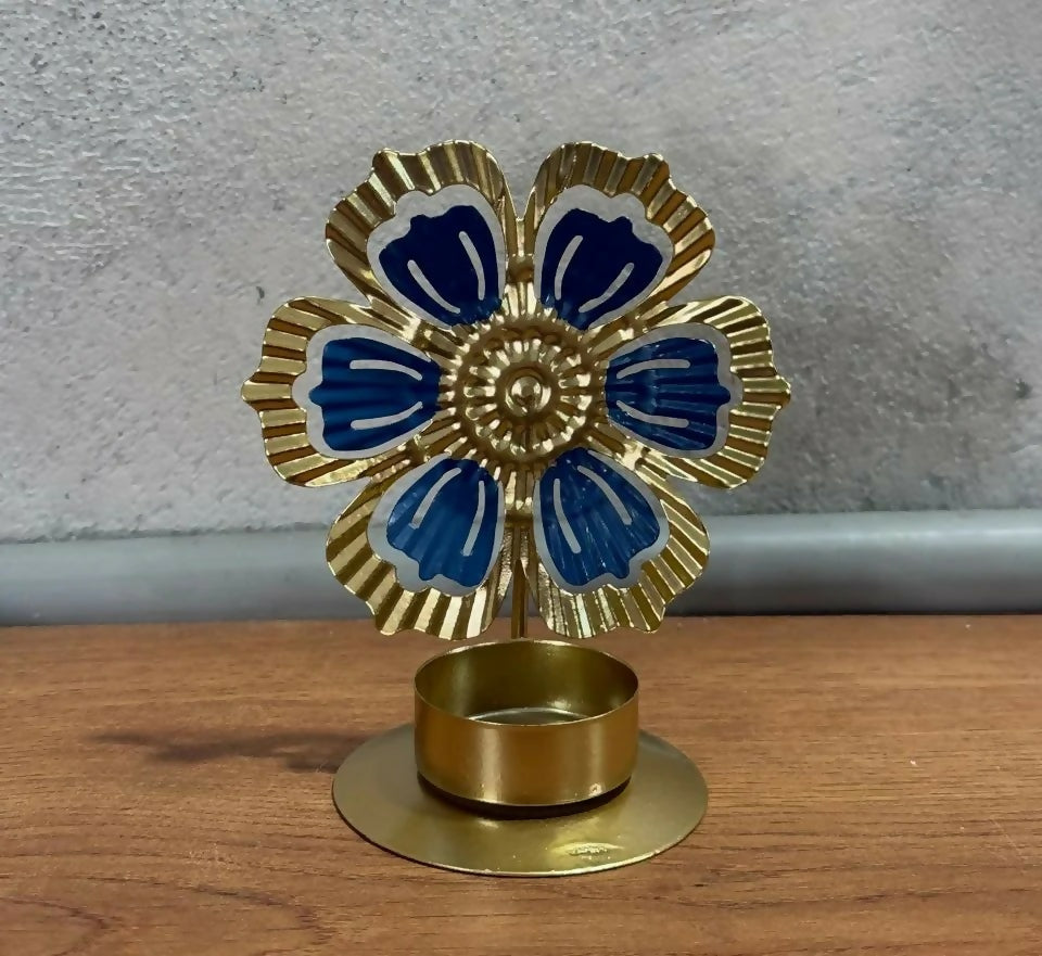 Metal Flower Tealight Candle Holder Decorative Table Showpiece
