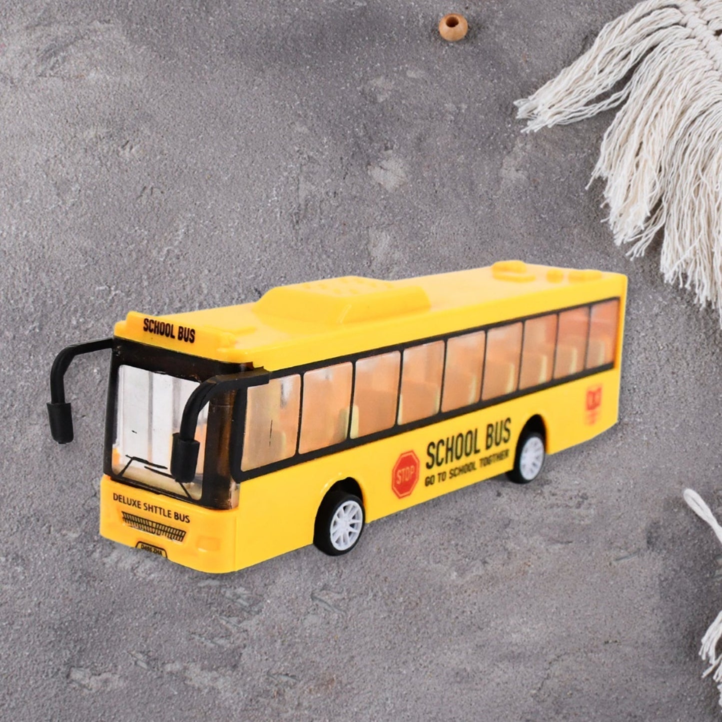 Inertia Bus Toys , High Simulation Yellow Fine Details Mini Bus Model Car Toys Prizes for Gift Collections