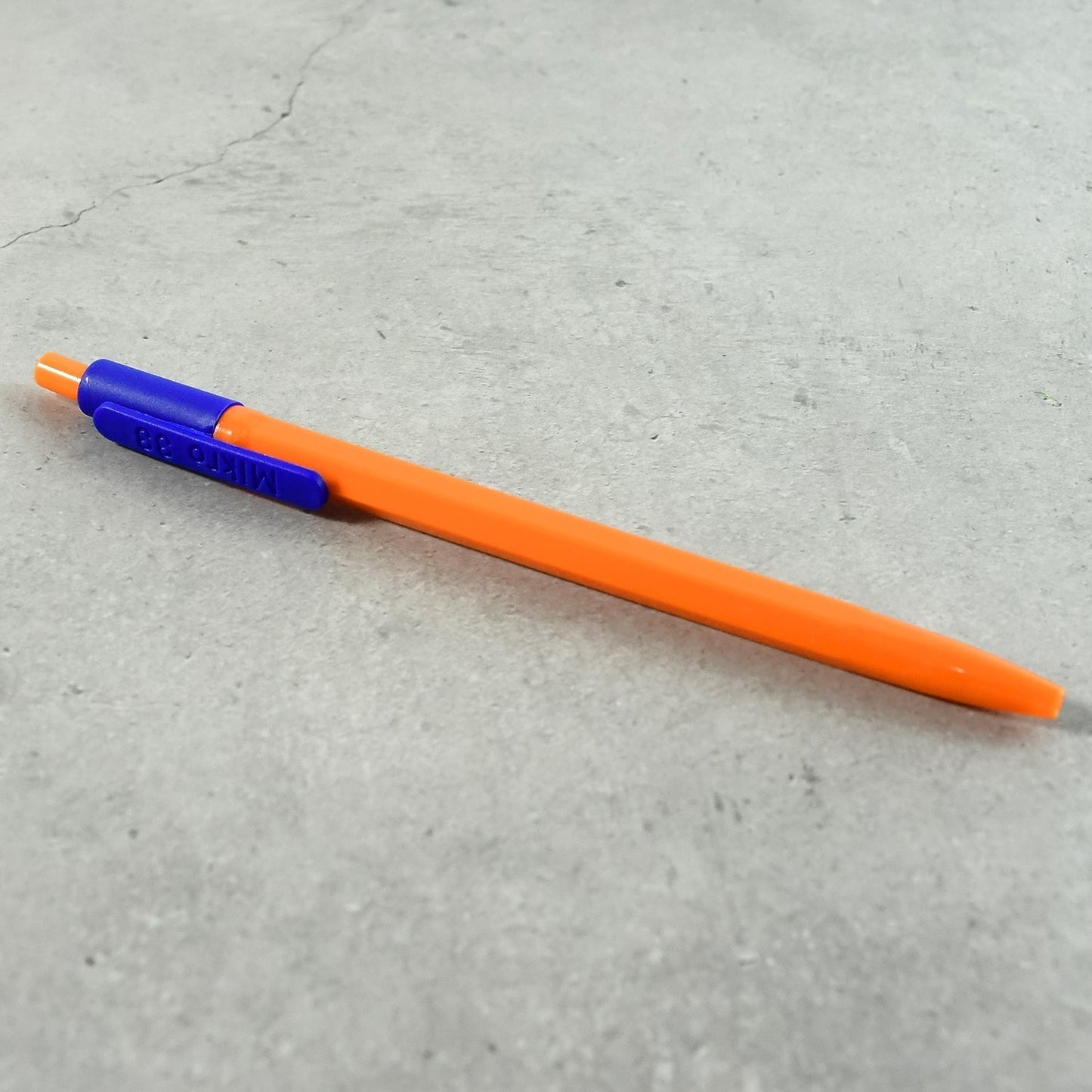Retractable Ball Pen â€“ Smooth Writing Click Pen with Blue Ink - (60 Pc / Set)