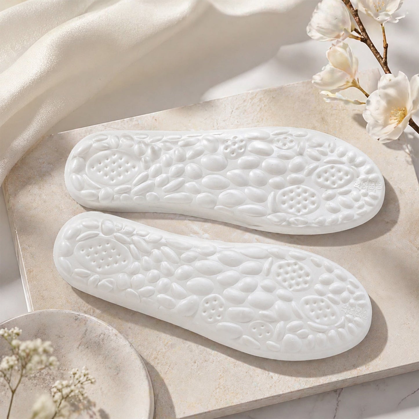 Premium Cushion Support Insoles for Shoes (1 Pair, 42 to 45 Size)