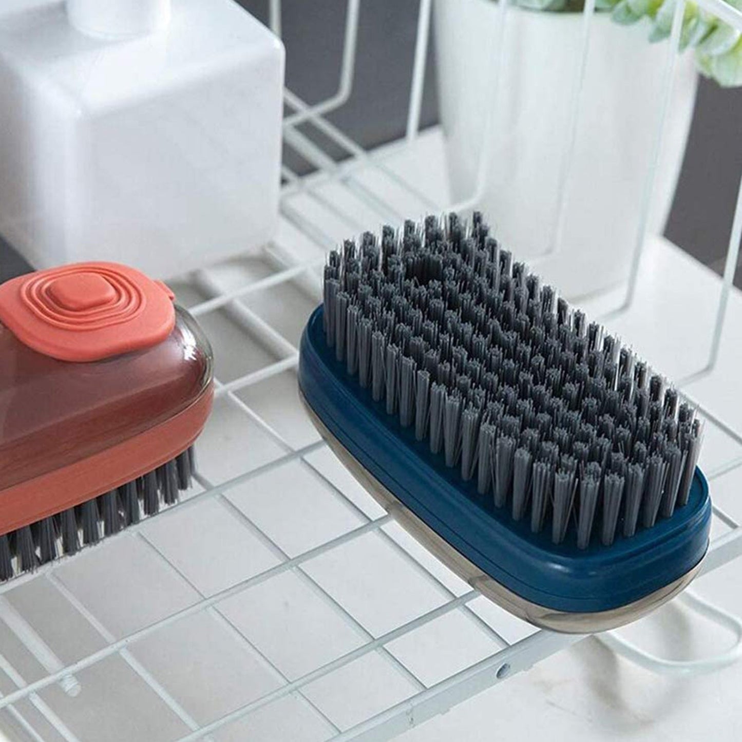 Hydraulic Liquid Detergent Dispensing Cleaning Brush (1 Pc)