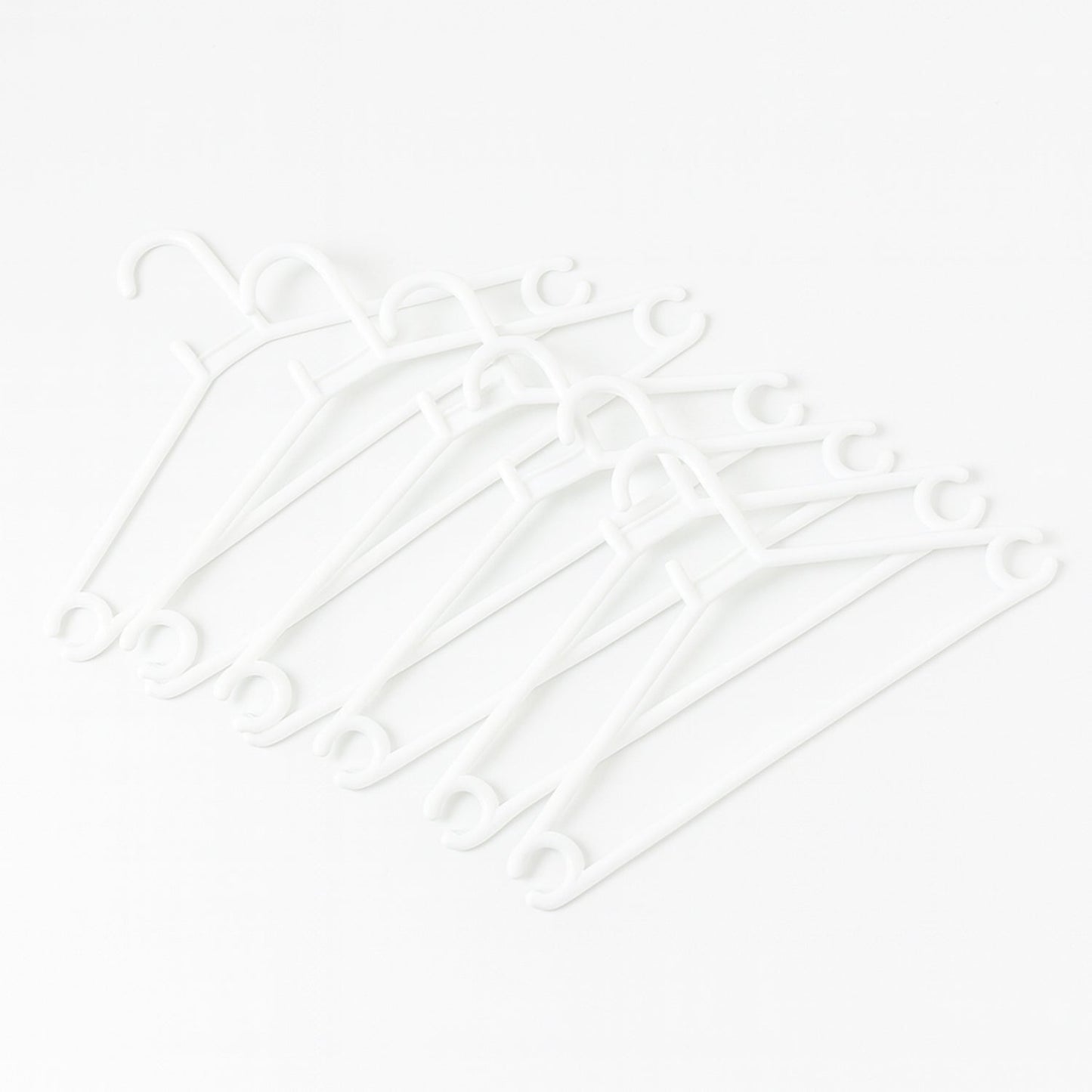 Plastic Clothes Hangers â€“ Set of 6