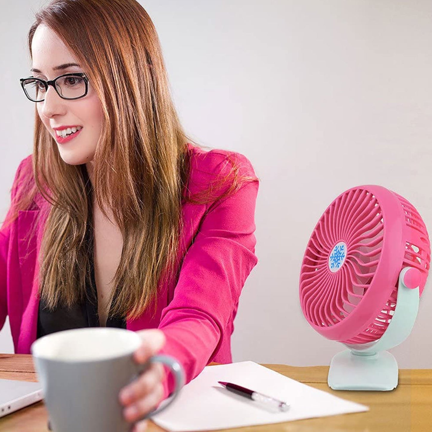 Mini USB Clip Fan widely used in summers for cool down rooms and body purposes.(Battery Not Include)