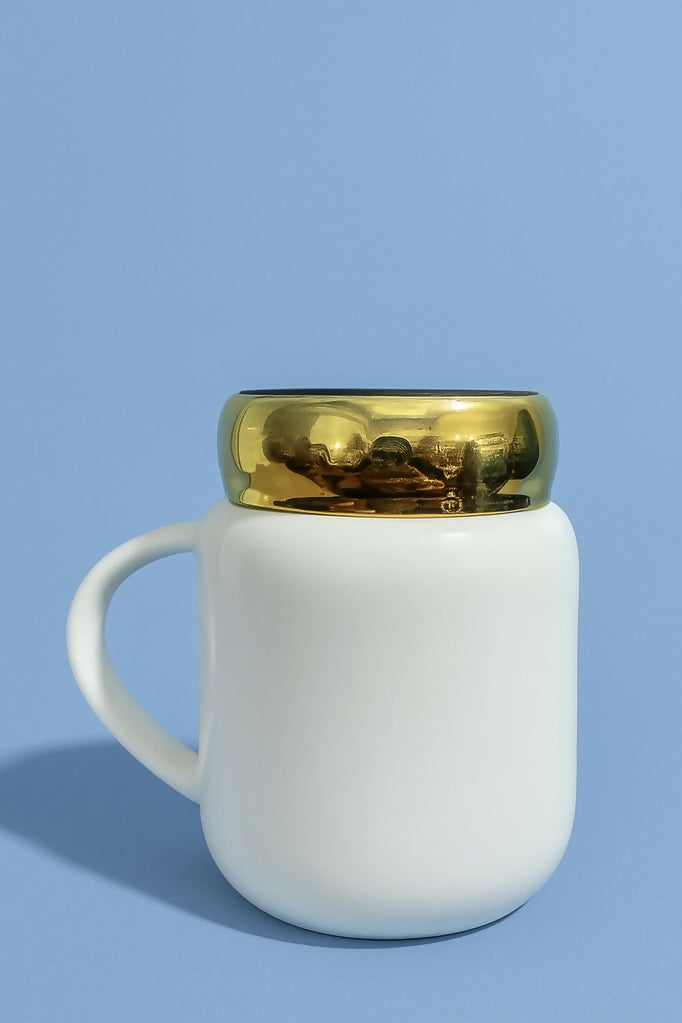 Elegant White Ceramic â€œMrâ€ Mug with Detachable Golden Lid
