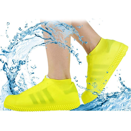 NON-SLIP SILICONE RAIN REUSABLE ANTI SKID WATERPROOF FORDABLE BOOT SHOE COVER (MEDIUM/ Mix Color)