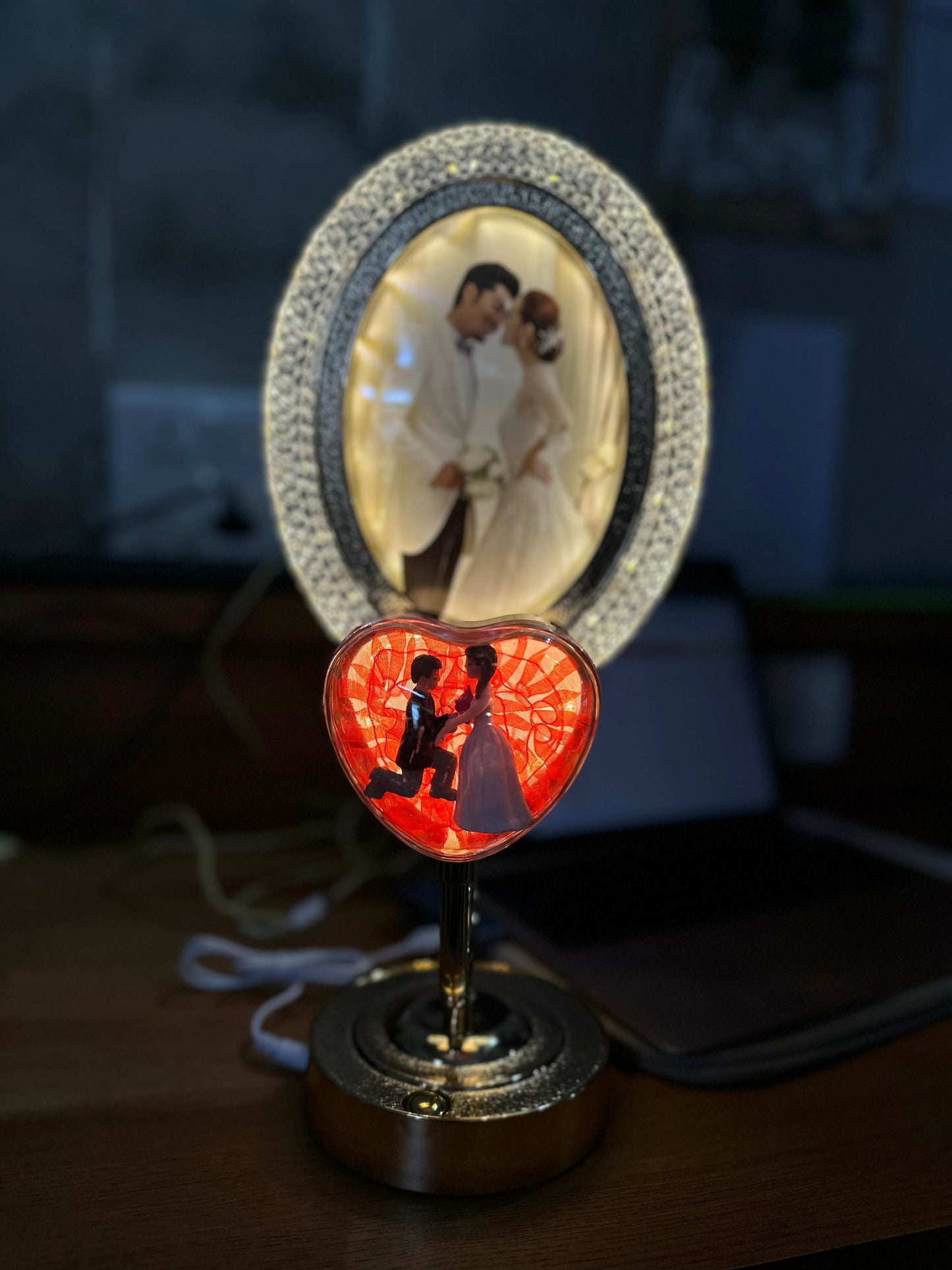 LED Romantic Couple Photo Frame Lamp with 3 Light Modes