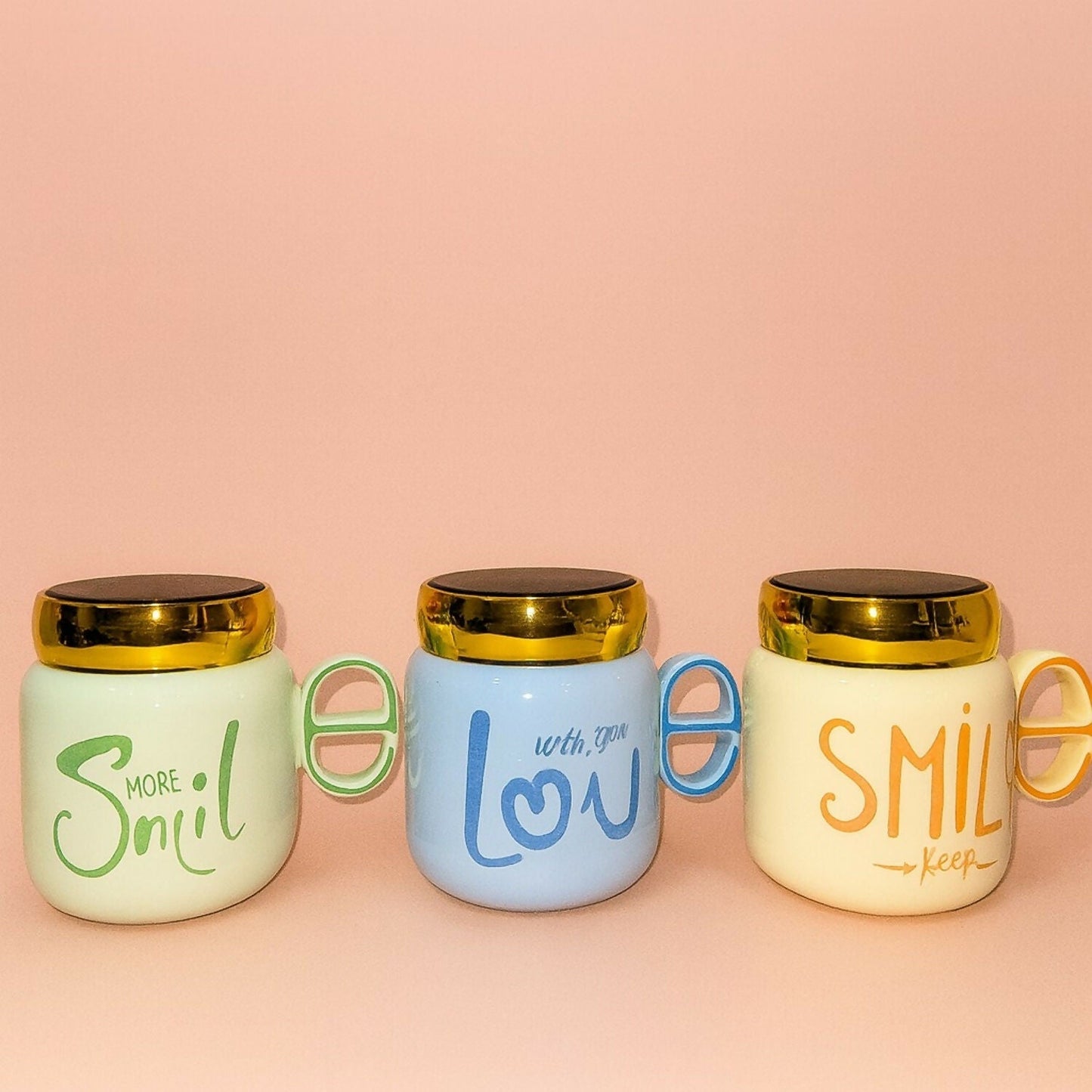 Premium Ceramic Coffee Mug with Golden Lid & Stylish Handle â€“ Insulated Drinkware Cup for Tea, Coffee, Milk & Office Use | Leak-Resistant Lid | Cute Printed Design | Ideal Gift for Birthday, Couples, Friends & Home DÃ©cor (Pack of 1)