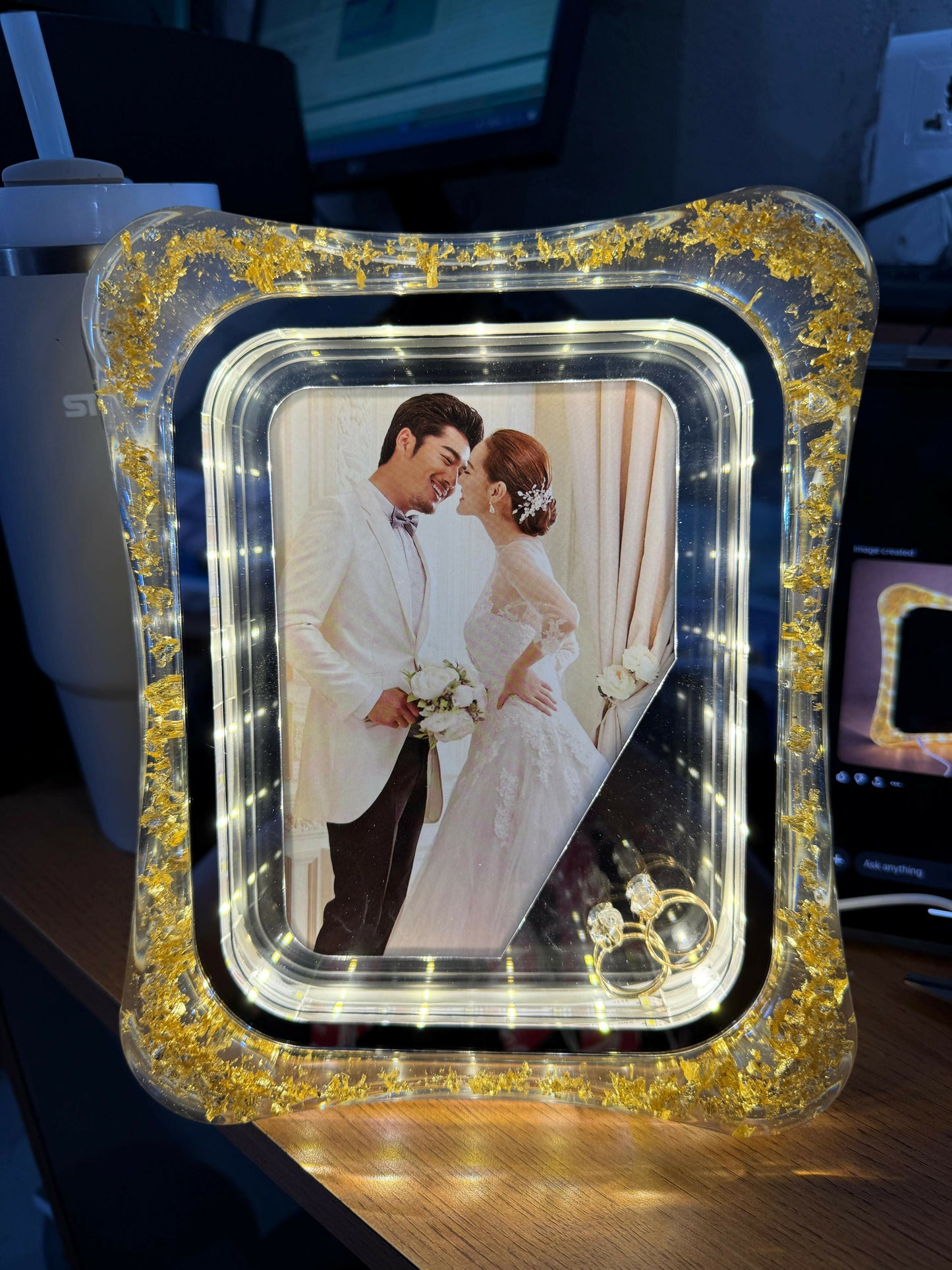 LED Crystal Photo Frame with Romantic Light for Couple Memories