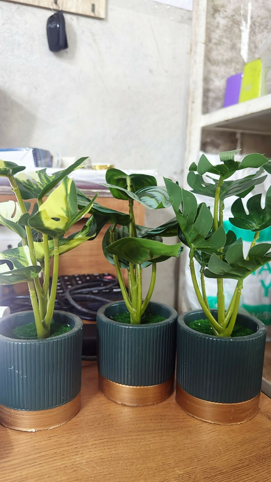 Artificial Monstera Leaf Tabletop Plant with Decorative Pot for Home DÃ©cor