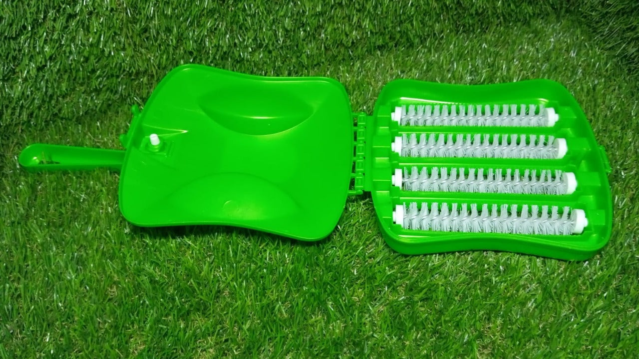 Plastic Handheld Carpet Roller Brush Cleaning with Dust Crumb Collector, Wet, and Dry Brush