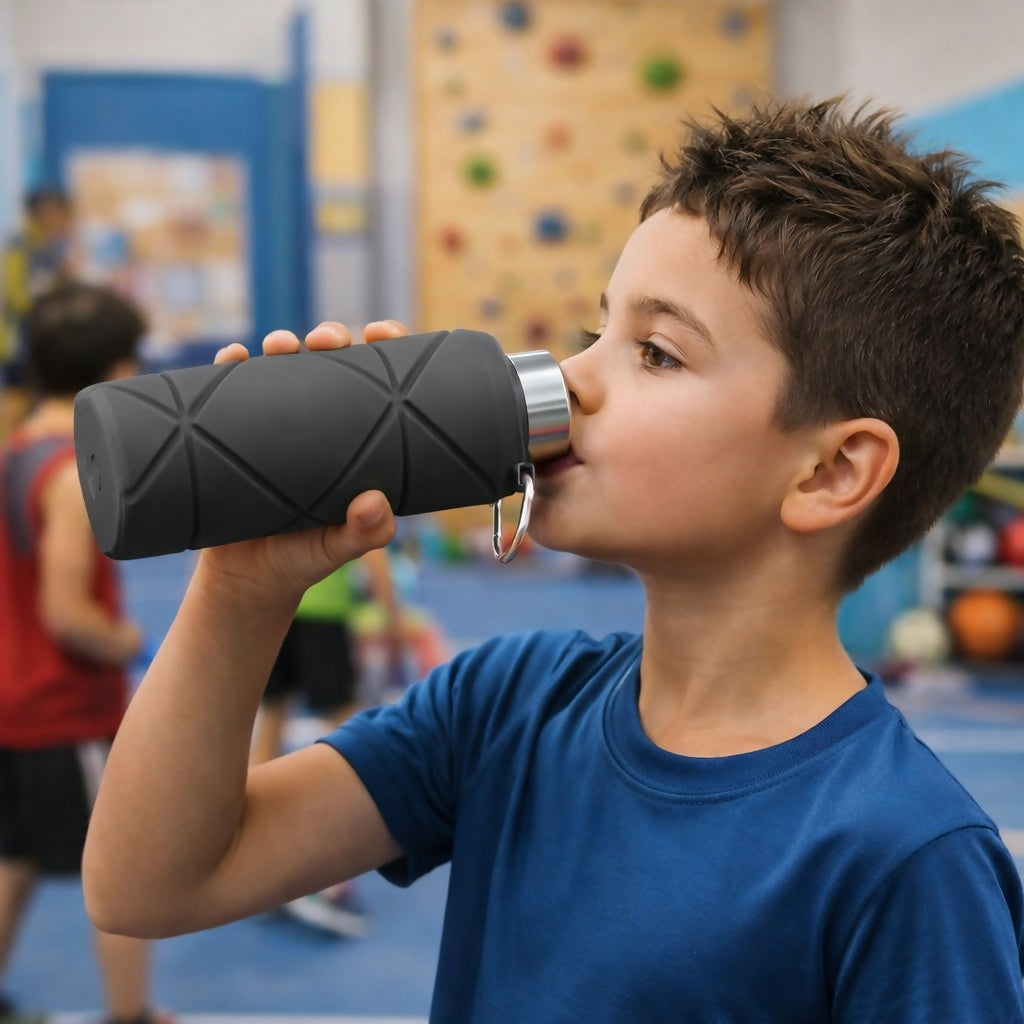 Black Collapsible Silicone Water Bottle 600ml Leakproof Travel