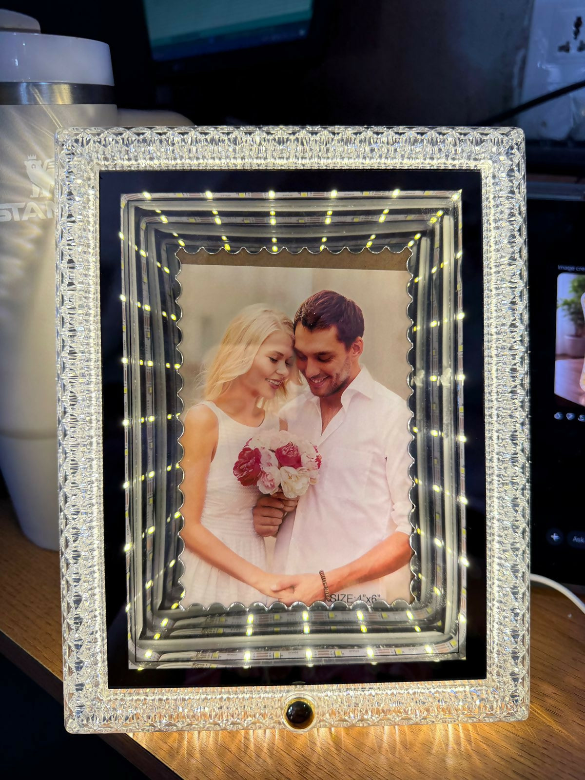LED Photo Frame 4x6 Inch Decorative Light Frame for Couple Memories
